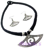 Ethnic Necklace - click here for large view